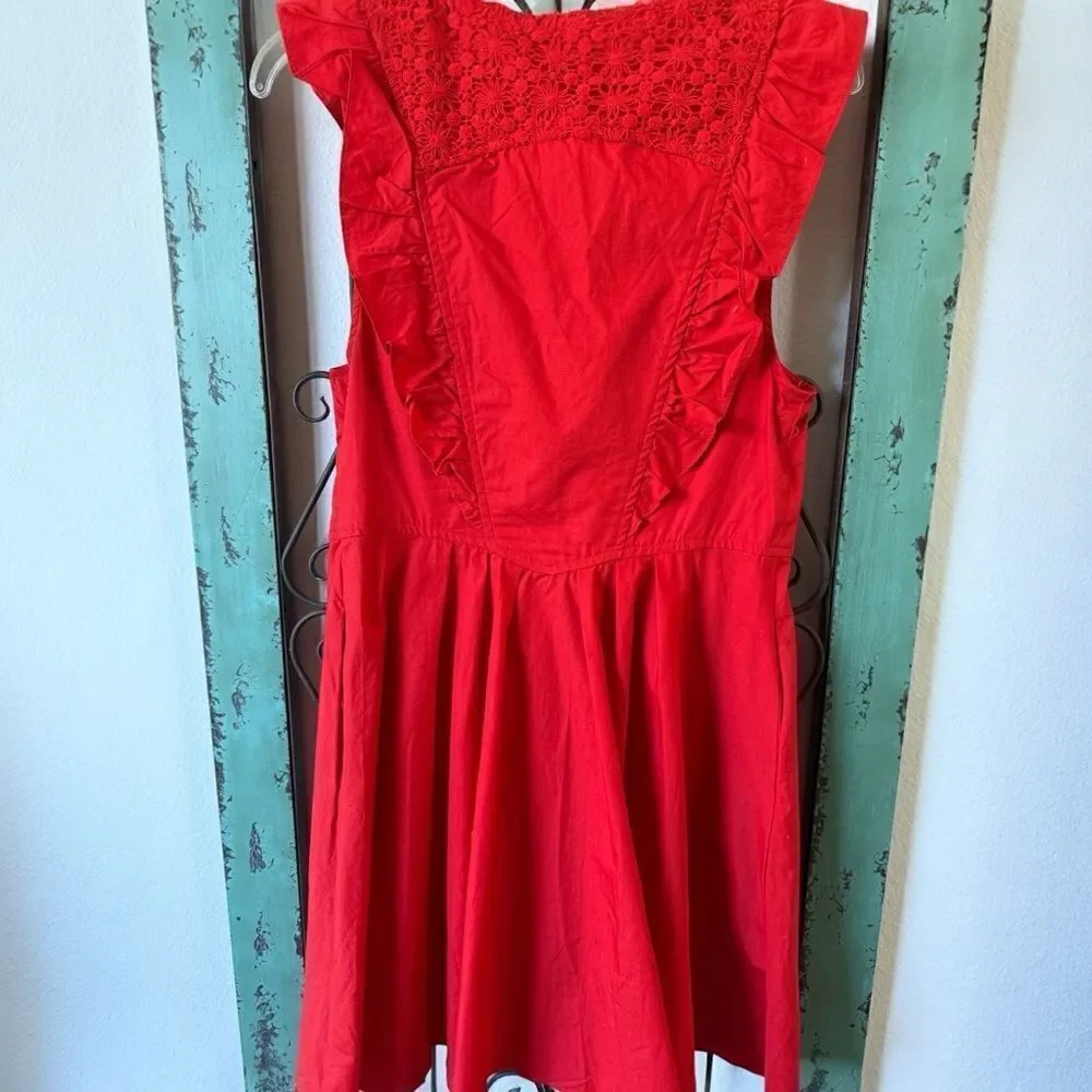 Free People all cotton mini dress in red! Beautifully whimsical side pockets Med